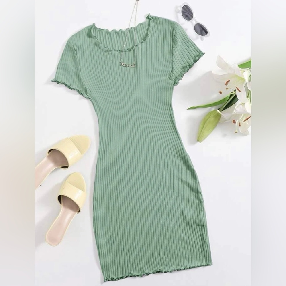 NWOT 21 Saints Ruffled Knit Dress